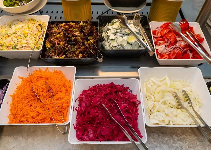 мпм орел - ултра ол инклузив Хотел 3*